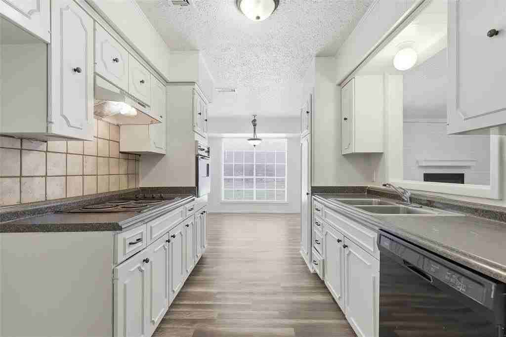 125 N Jessup St - Photo 4 of 29