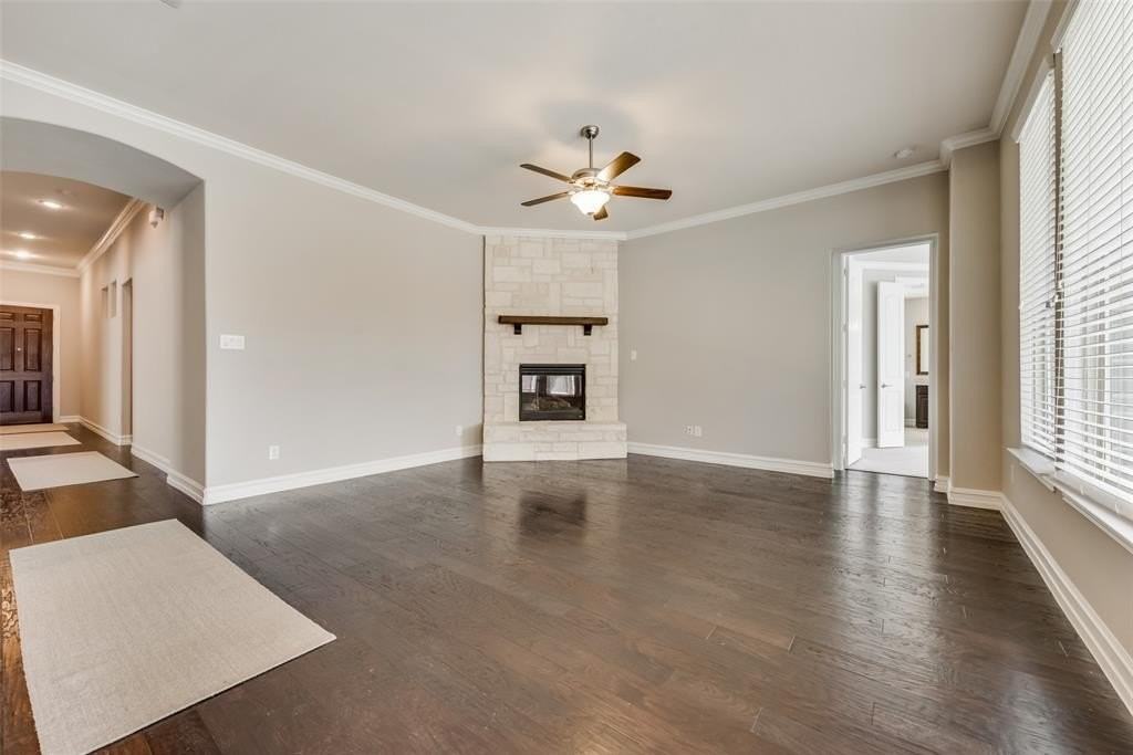 2818 Balmoral Dr - Photo 5 of 25