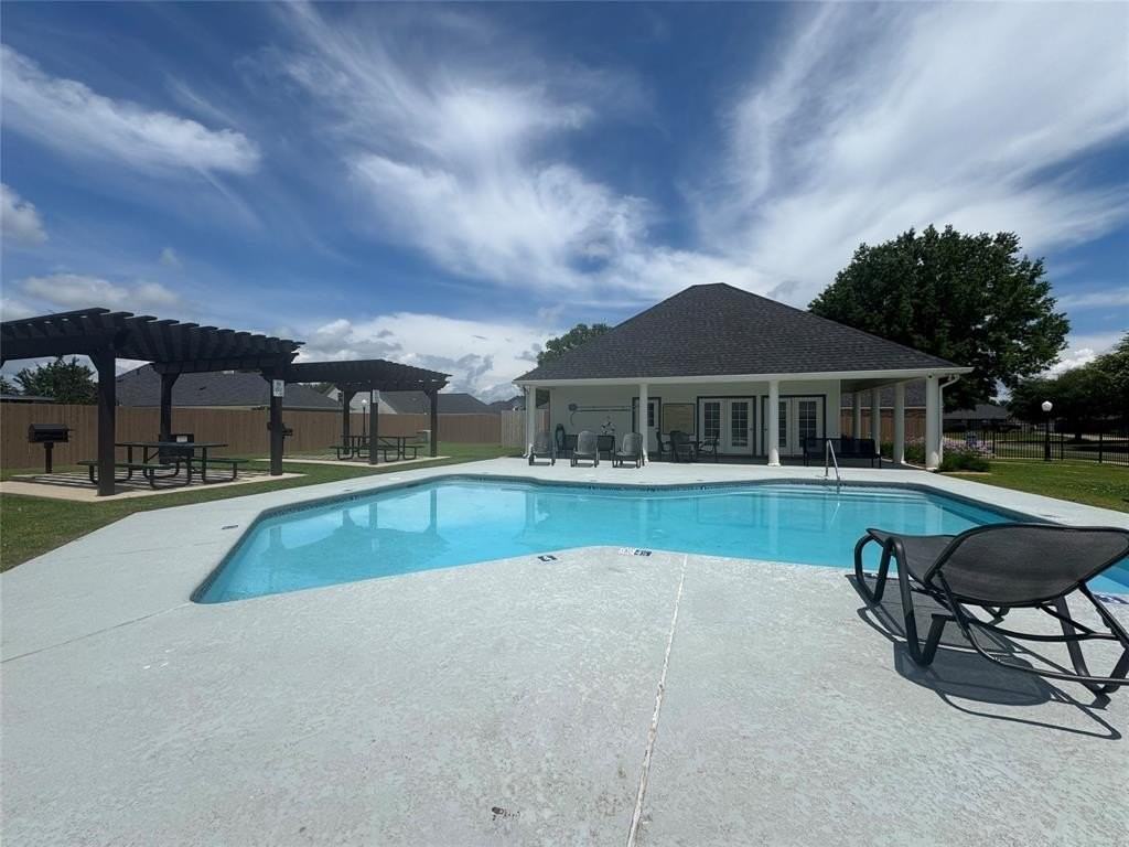 3508 Hanover Dr - Photo 2 of 35