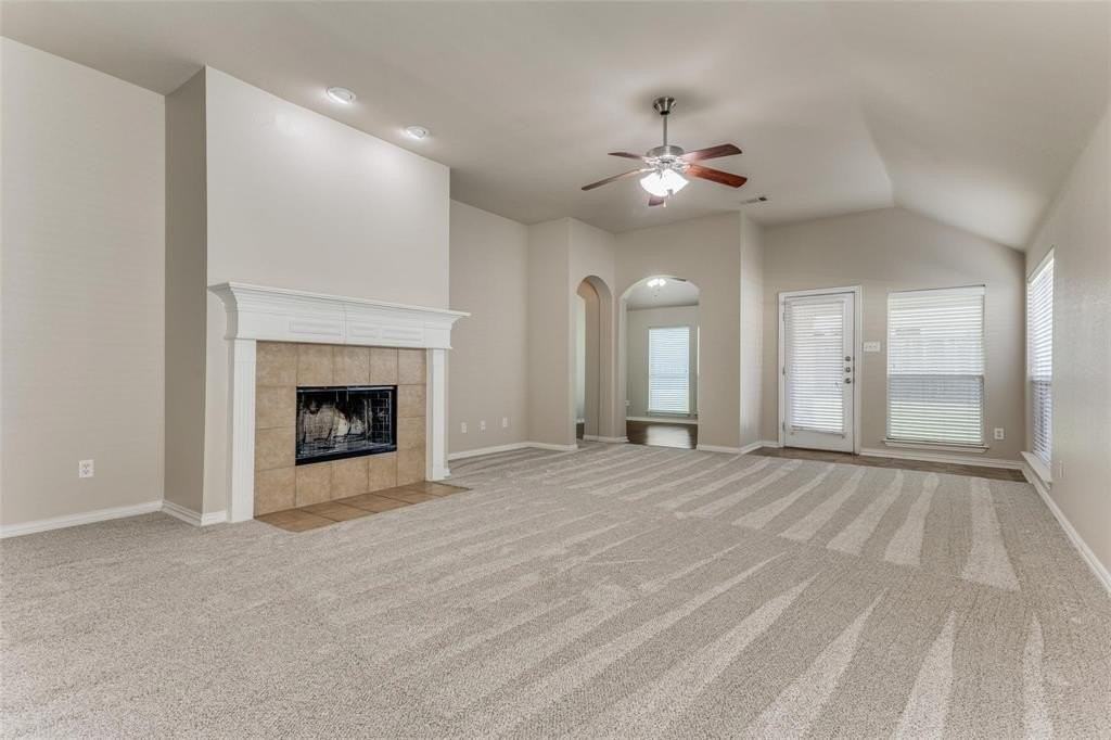 5304 Ridgepass Ln - Photo 3 of 10