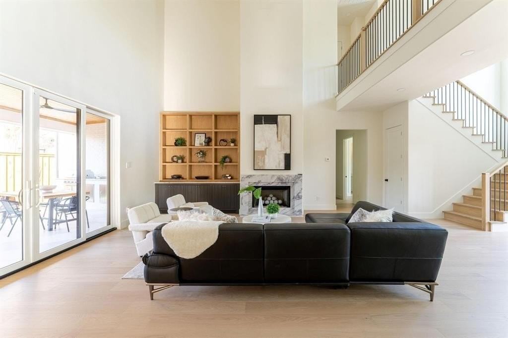 3815 Dunhaven Rd - Photo 3 of 33