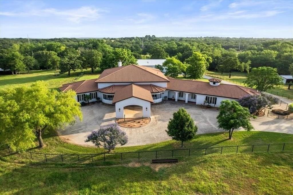 2108 W Sherman Dr - Photo 2 of 40