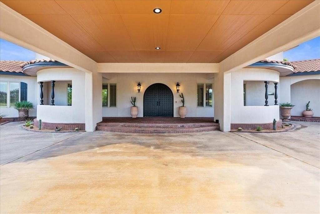 2108 W Sherman Dr - Photo 4 of 40