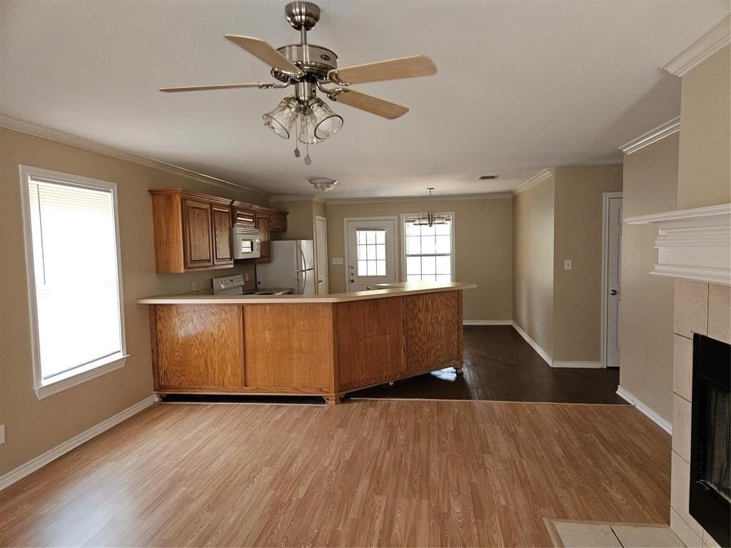 1605 Stuart Rd - Photo 3 of 22