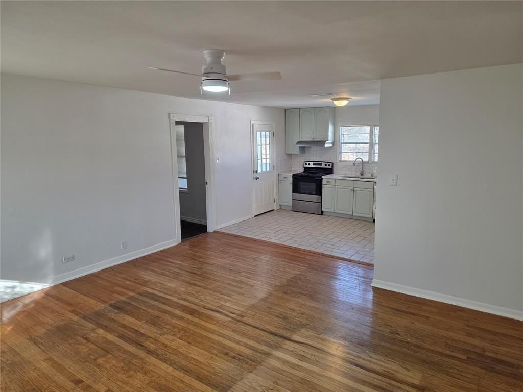 3600 Katrine St - Photo 2 of 17