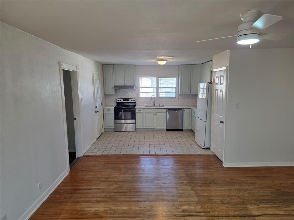 3600 Katrine St - Photo 4 of 17