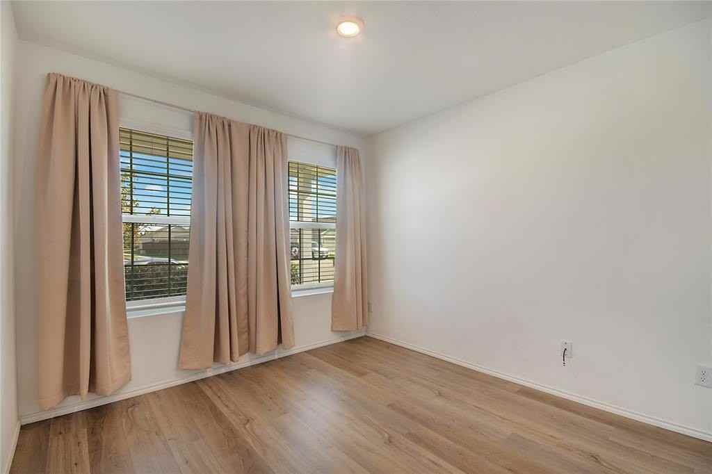 5416 Lavender Dr - Photo 7 of 29