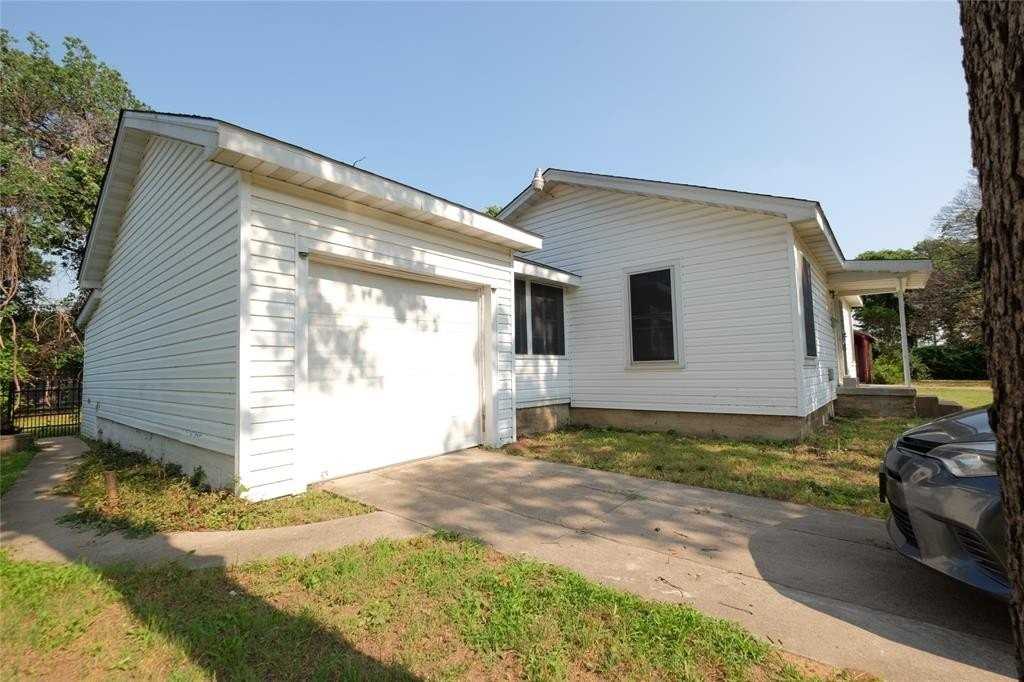 2104 Kings Ave - Photo 2 of 27