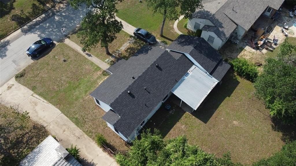 2104 Kings Ave - Photo 4 of 27