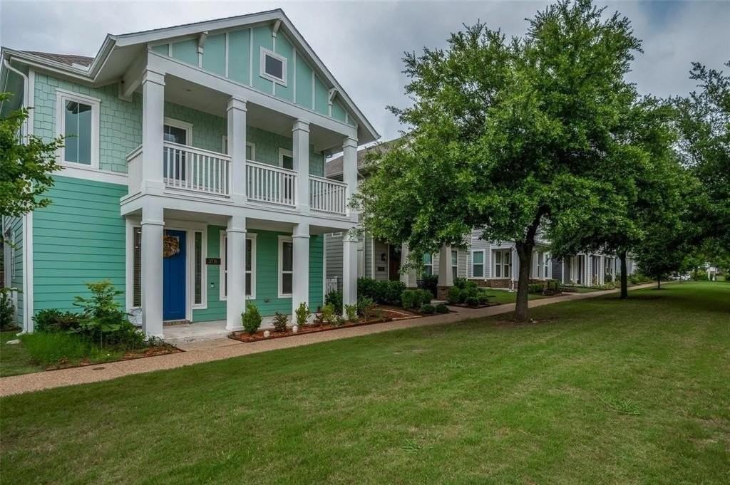 3716 Prague Mews - Photo 2 of 21