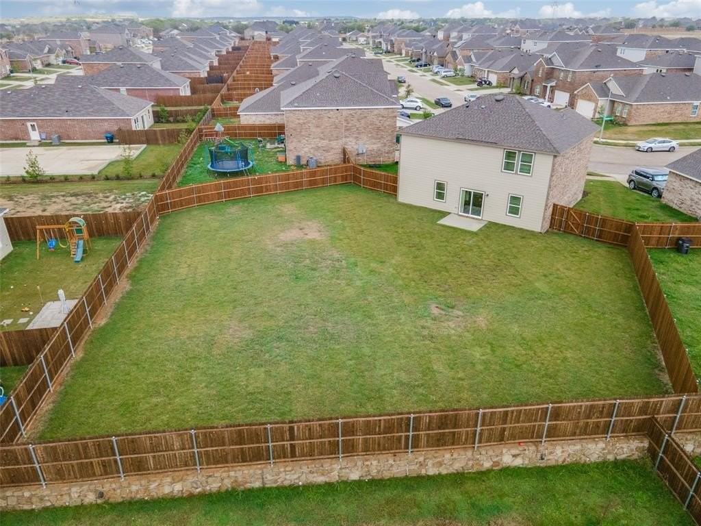 10301 Castle Lyons Ln - Photo 3 of 26