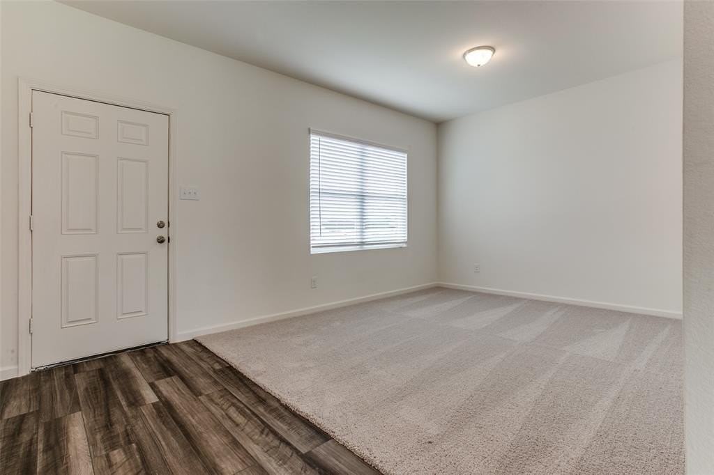 10301 Castle Lyons Ln - Photo 5 of 26