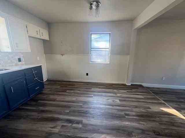 5325 Fairmont St - Photo 6 of 19