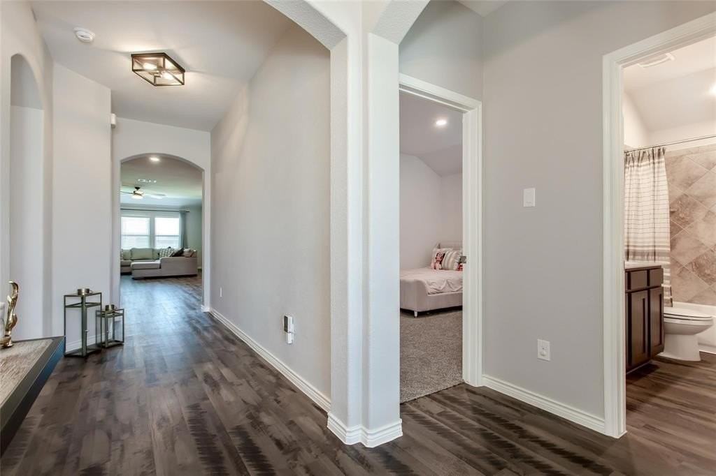 4101 Alcott Ln - Photo 4 of 31