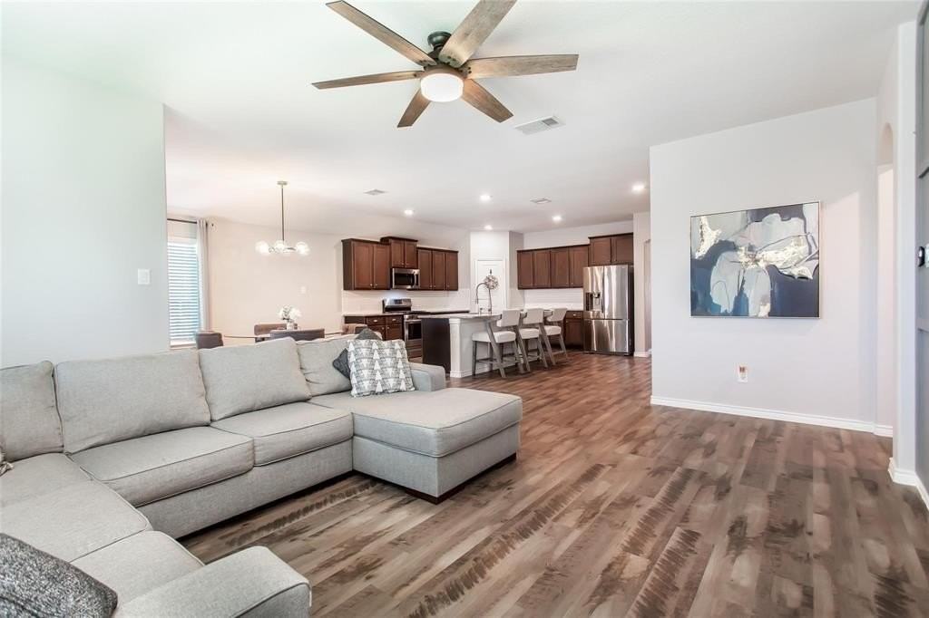 4101 Alcott Ln - Photo 6 of 31