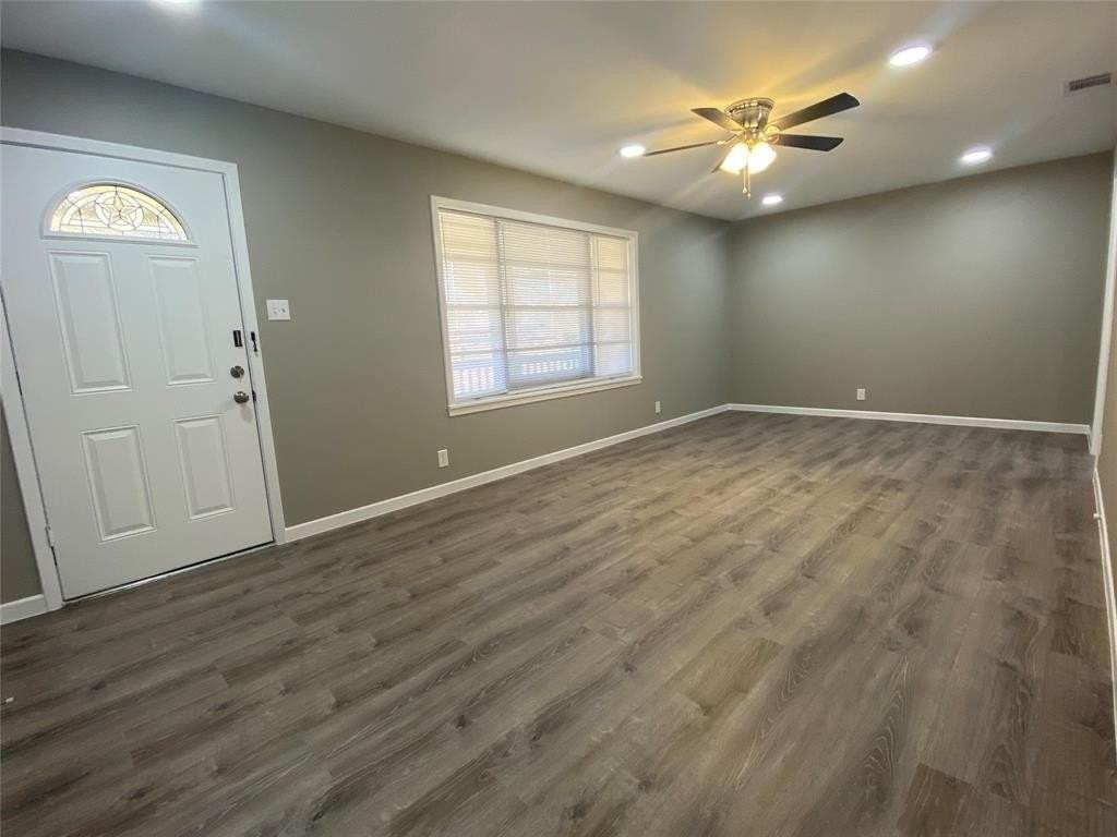 1445 W Ball St - Photo 2 of 13