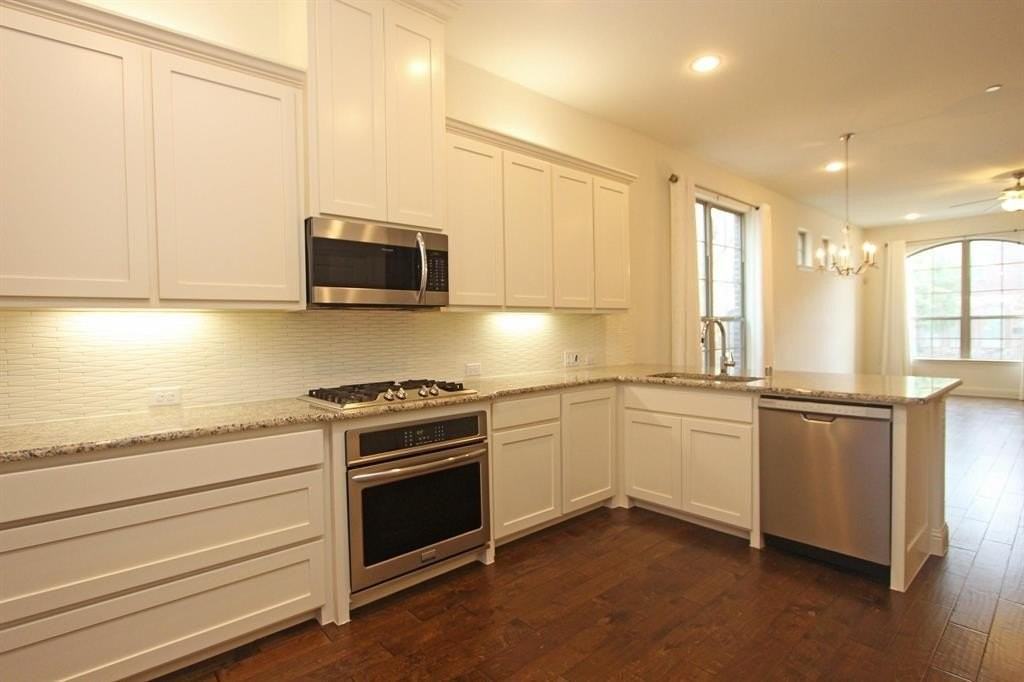 7212 Chief Spotted Tail Dr - Photo 2 of 27