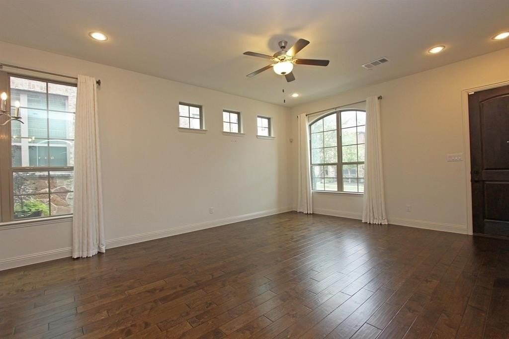 7212 Chief Spotted Tail Dr - Photo 6 of 27