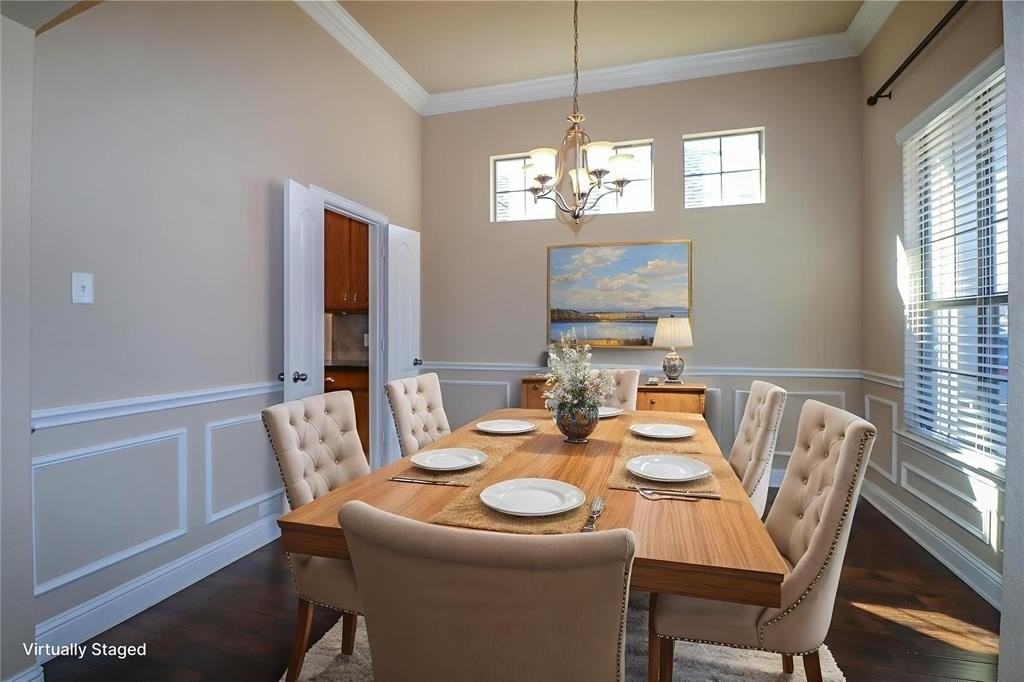 4340 Thorp Ln - Photo 3 of 19