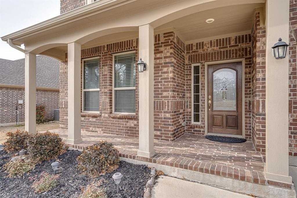 4112 Hialeah Dr - Photo 2 of 26