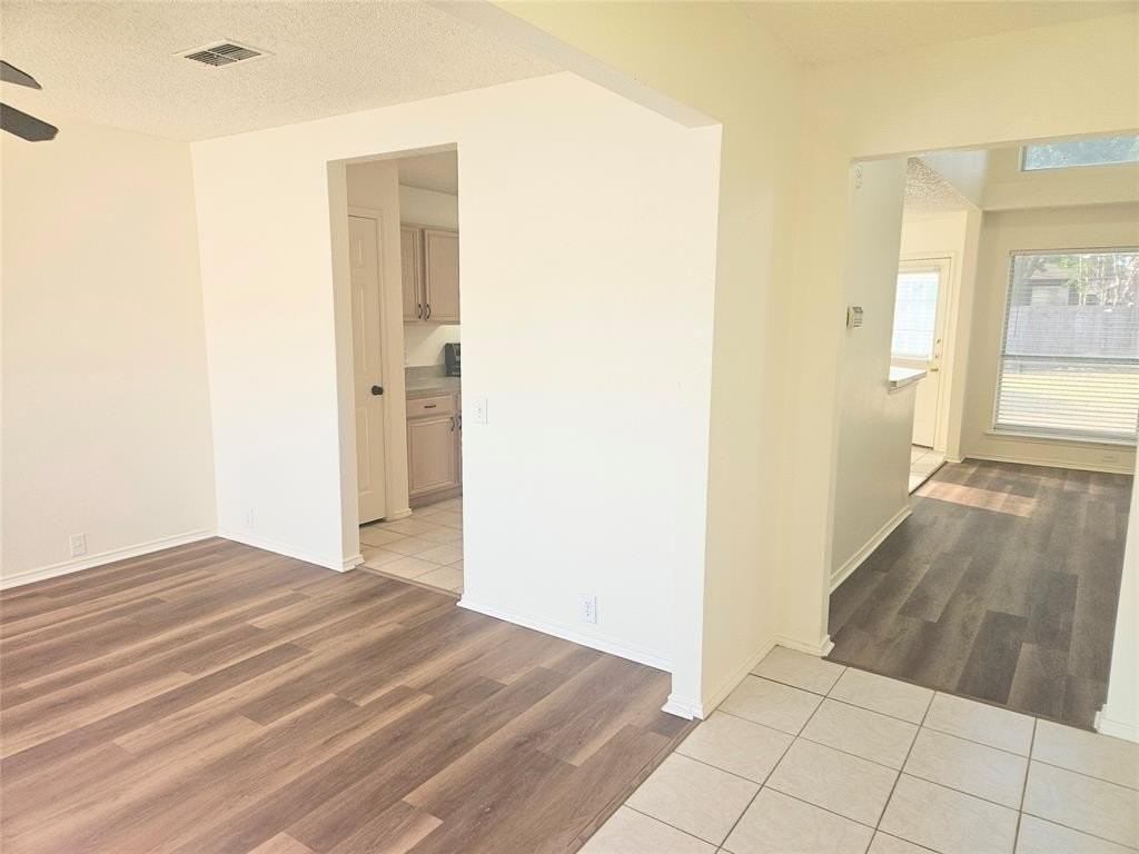 885 Stafford Station Dr - Photo 2 of 34