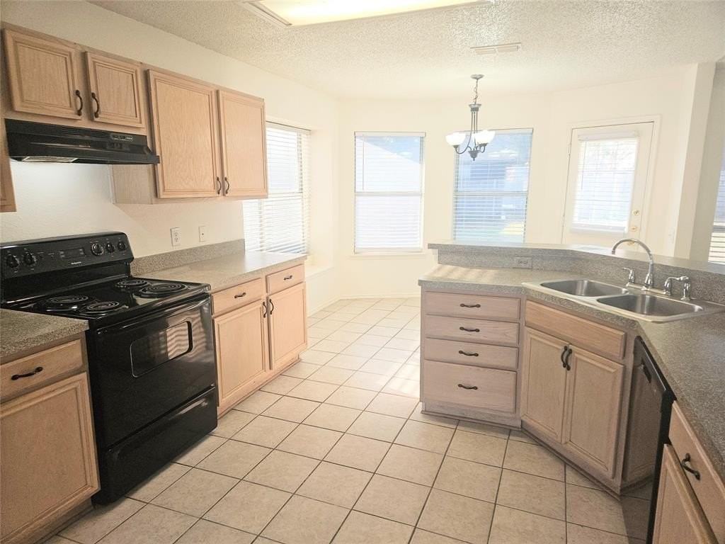 885 Stafford Station Dr - Photo 7 of 34