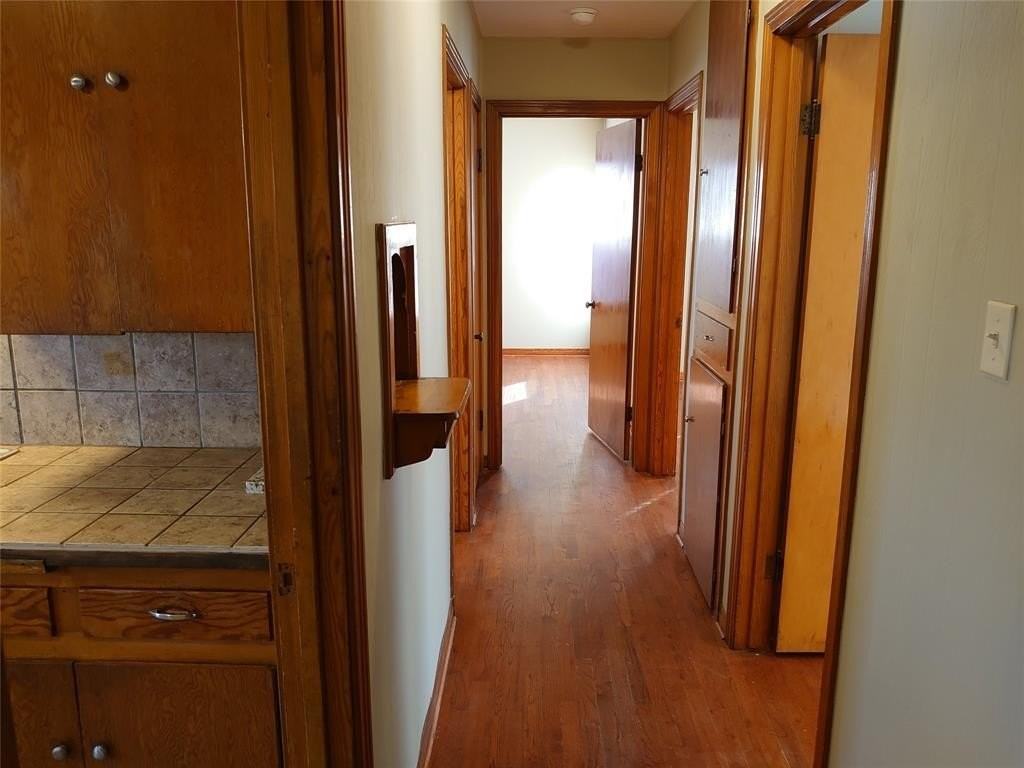 1309 Ross Ave - Photo 7 of 14