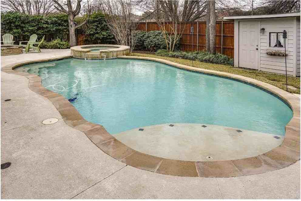 501 Coventry Dr - Photo 4 of 26