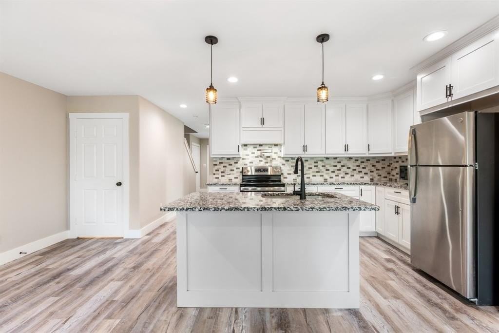 1604 W Johnson St - Photo 4 of 15