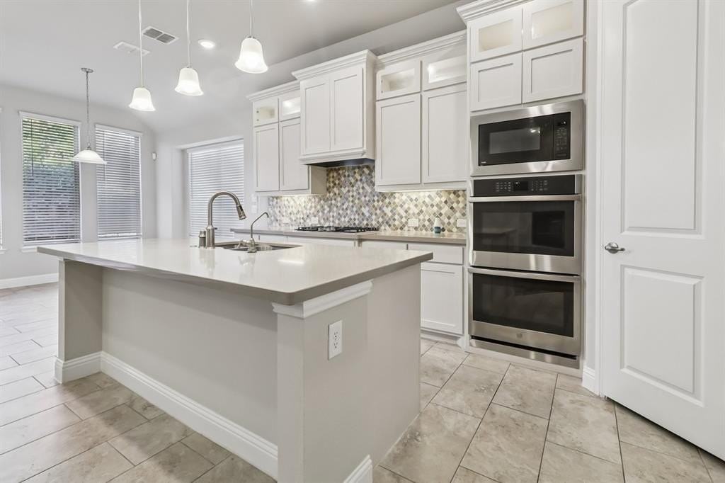 6705 Denali Dr - Photo 5 of 33