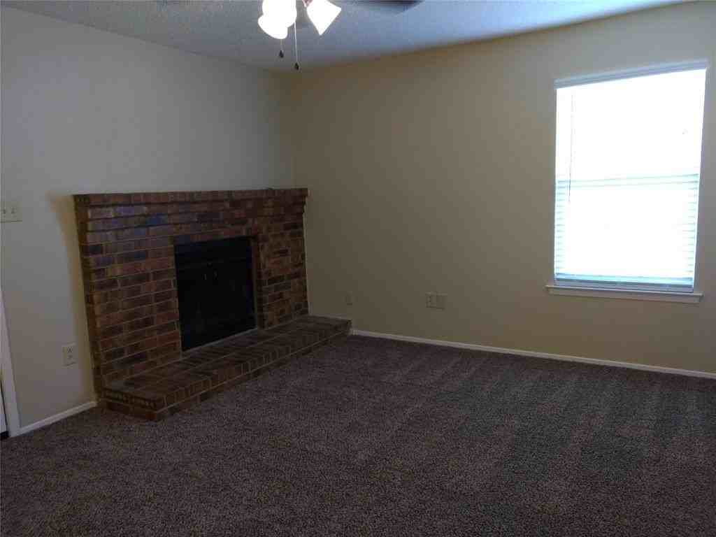 716 Windcrest Dr - Photo 5 of 6