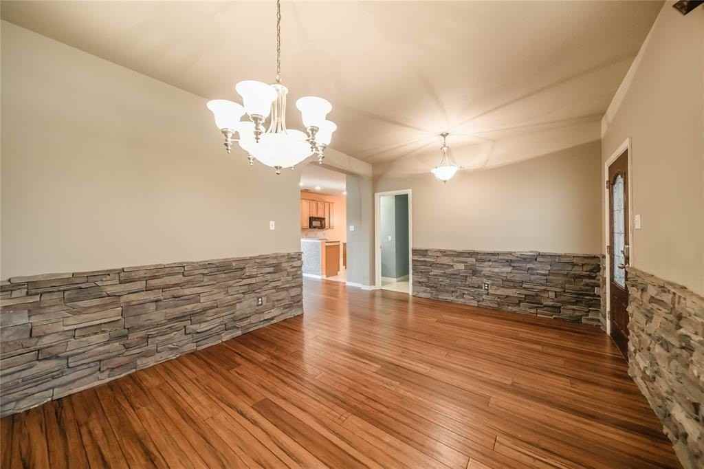 1117 Baylor Rd - Photo 7 of 40