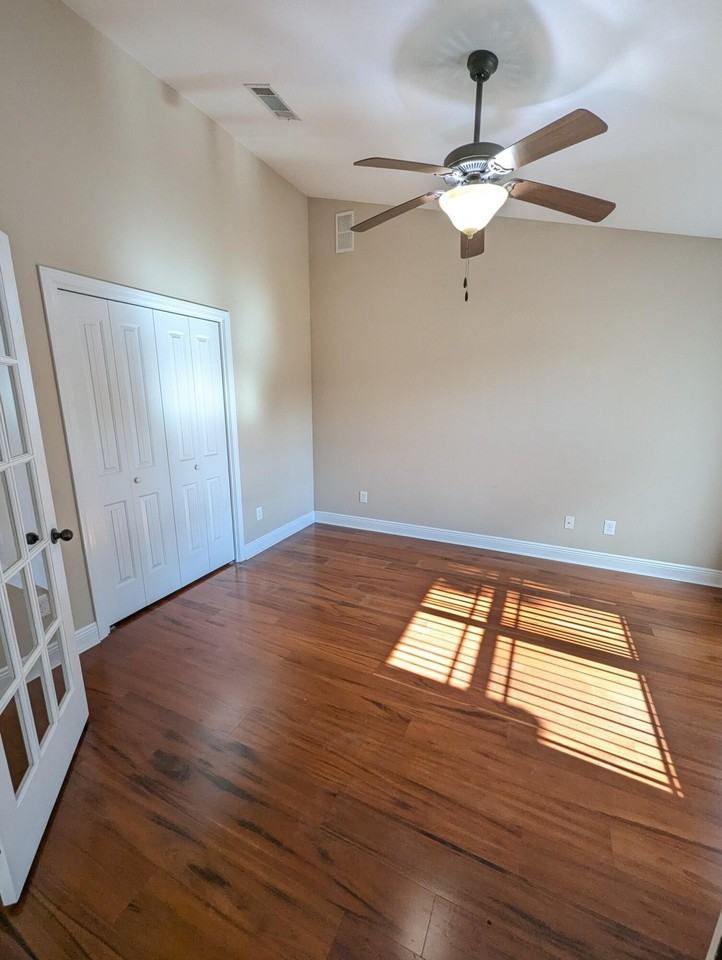 6686 Bryant St - Photo 2 of 32