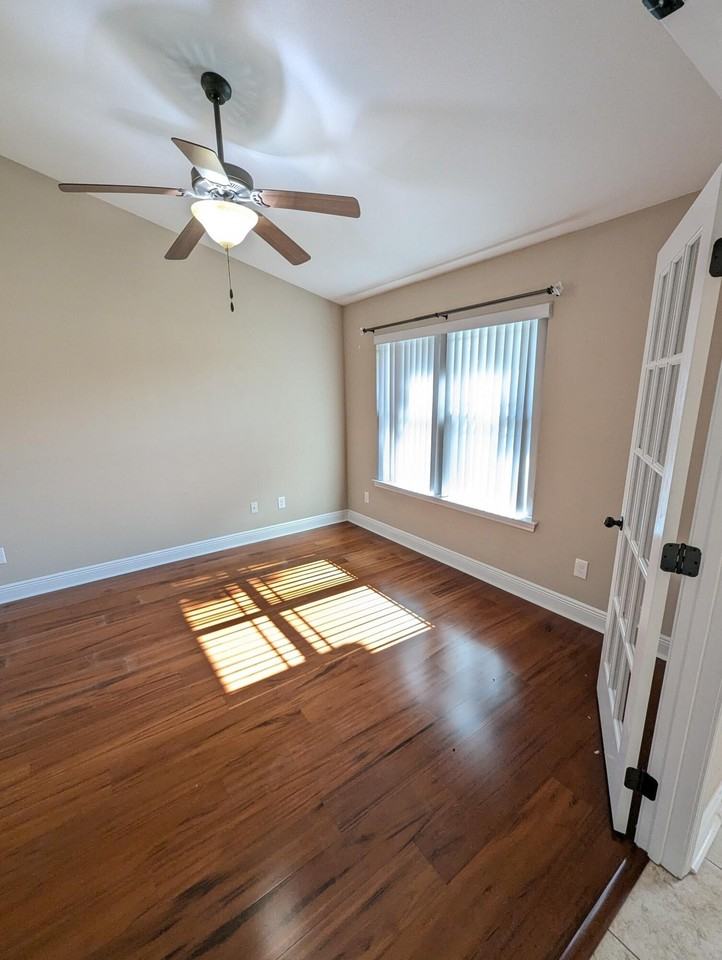 6686 Bryant St - Photo 3 of 32