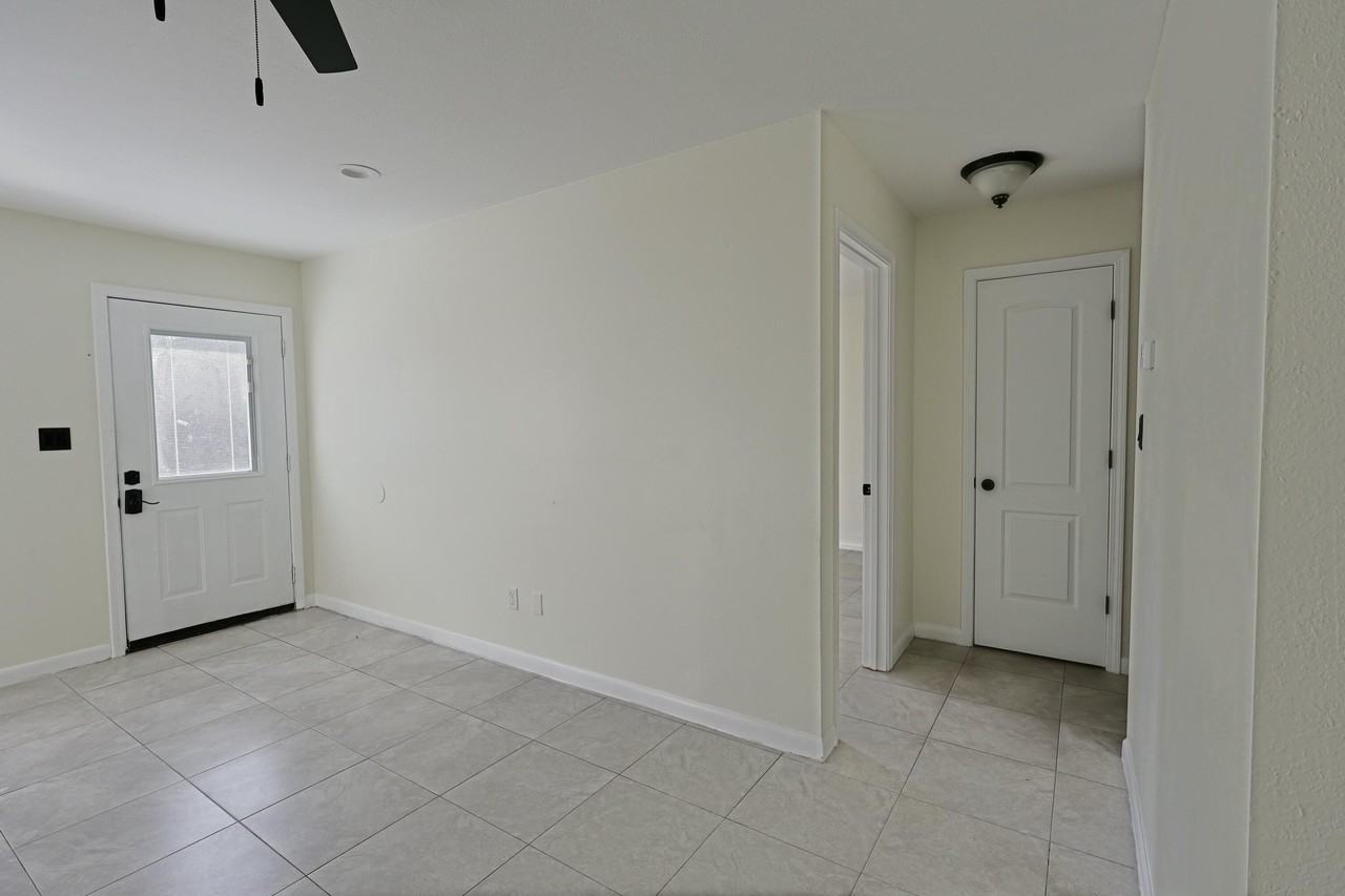 3408 Green Briar Cir #A - Photo 7 of 13