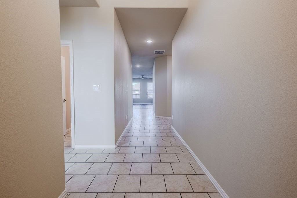 7 Glass Ranch Rd - Photo 4 of 38