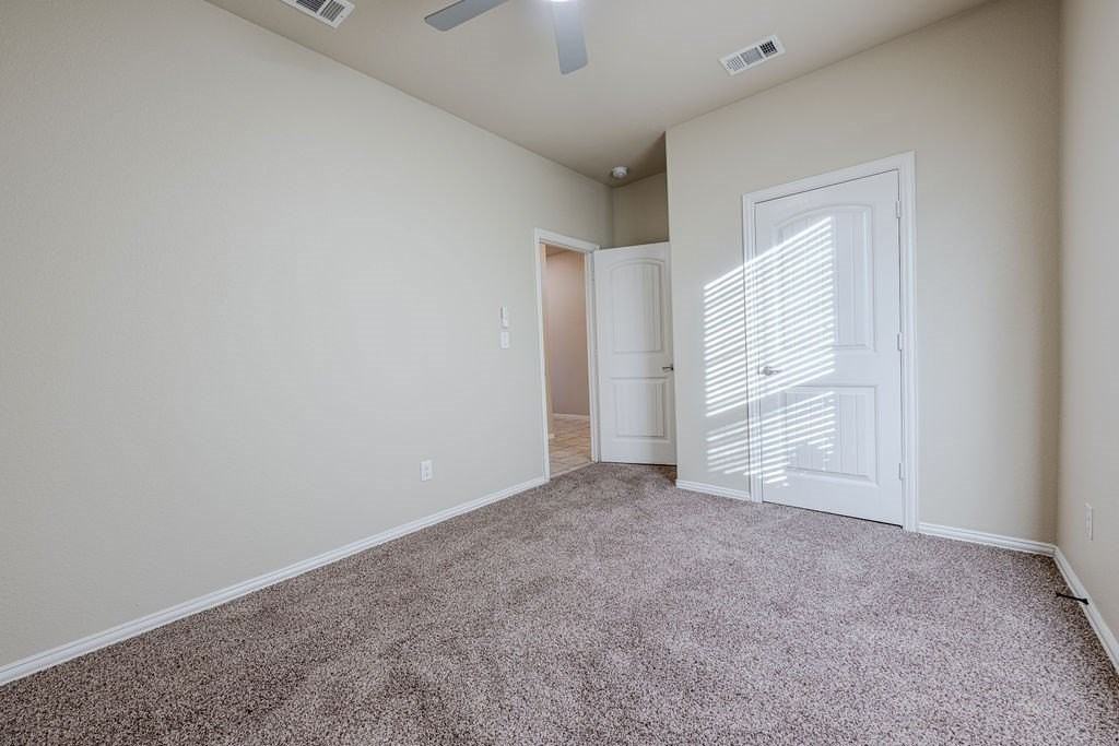 7 Glass Ranch Rd - Photo 7 of 38