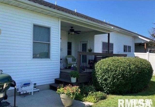 2702 Johnathan Pl - Photo 4 of 10