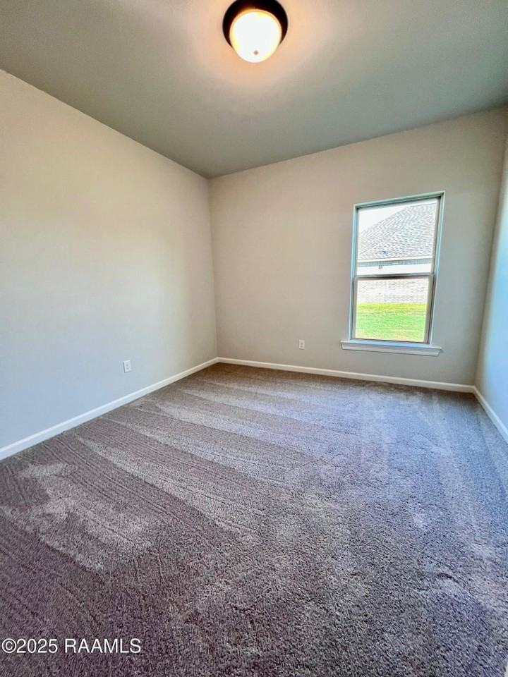 131 Brattle Ct - Photo 5 of 10