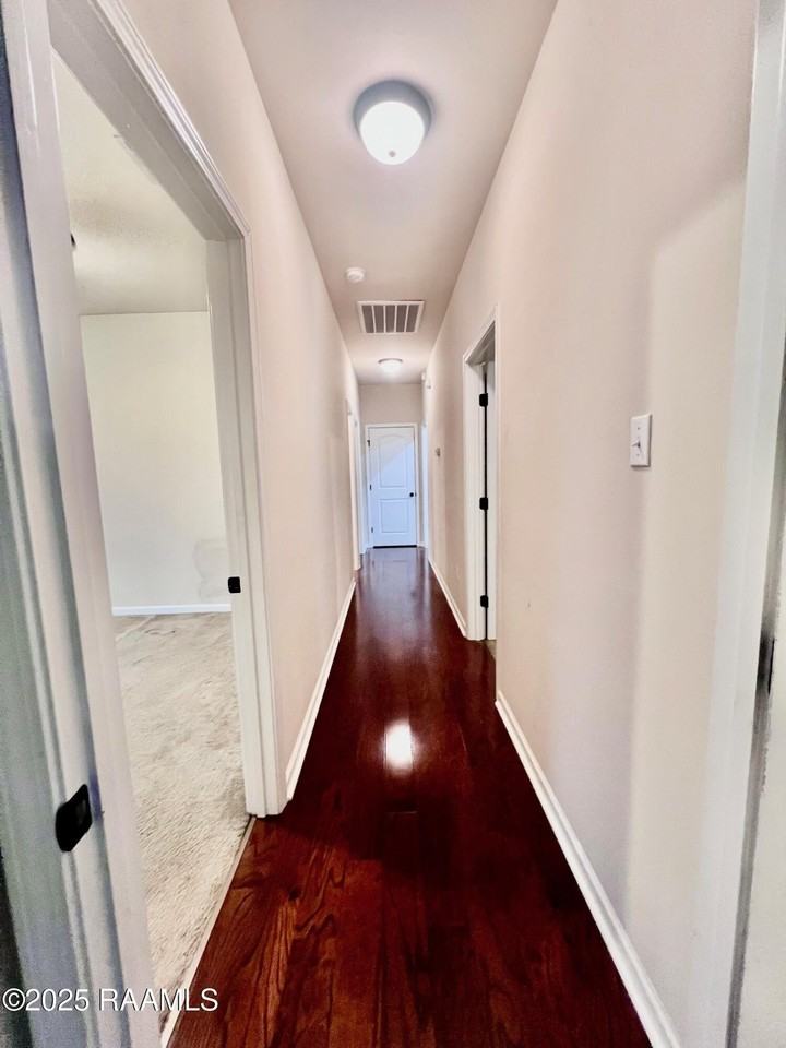 303 Ouachita Dr - Photo 6 of 12