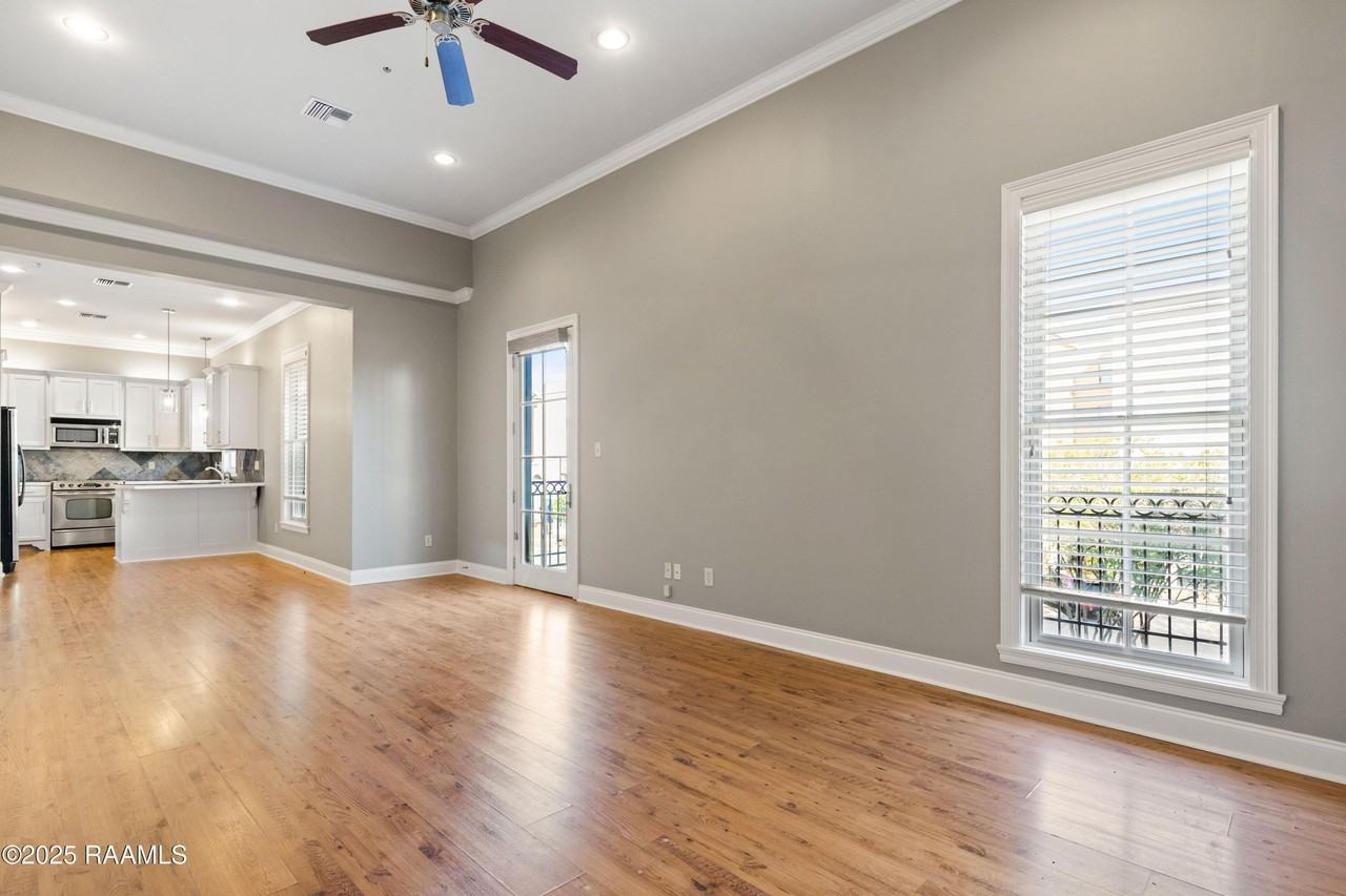 112 Rue Promenade #1 - Photo 4 of 11