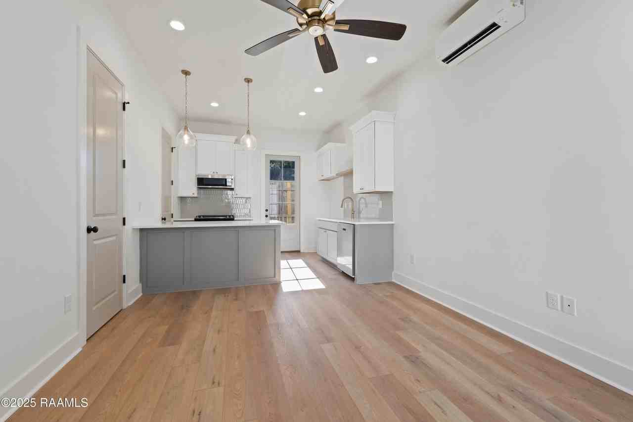 210 Steiner Rd - Photo 5 of 25