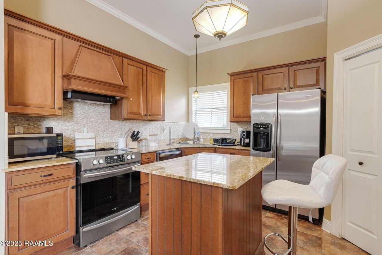 111 Meagans Way Dr - Photo 6 of 13