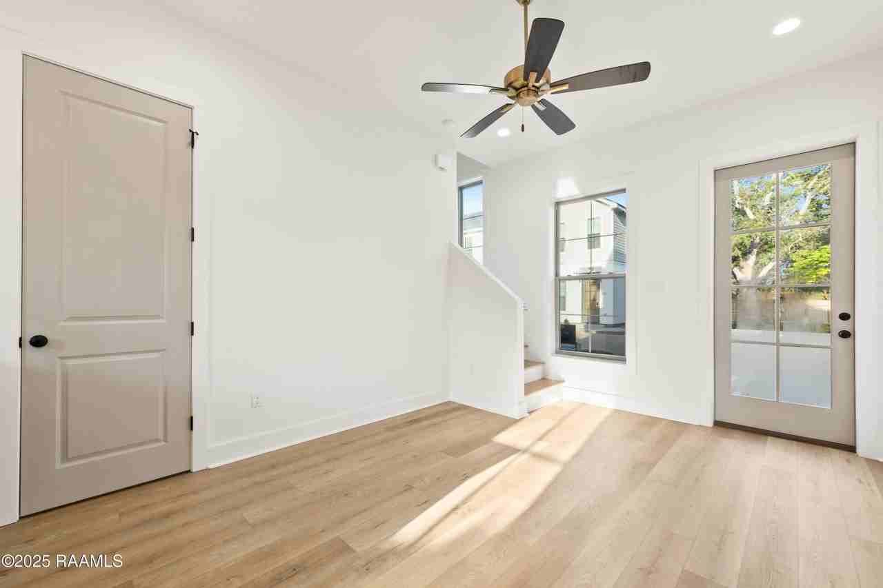 202 Steiner Rd - Photo 3 of 31