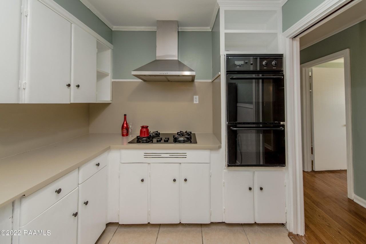 232 Roselawn Blvd - Photo 5 of 15