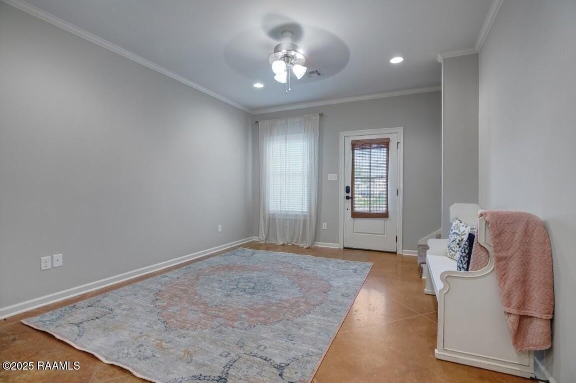 117 Ella St - Photo 4 of 15