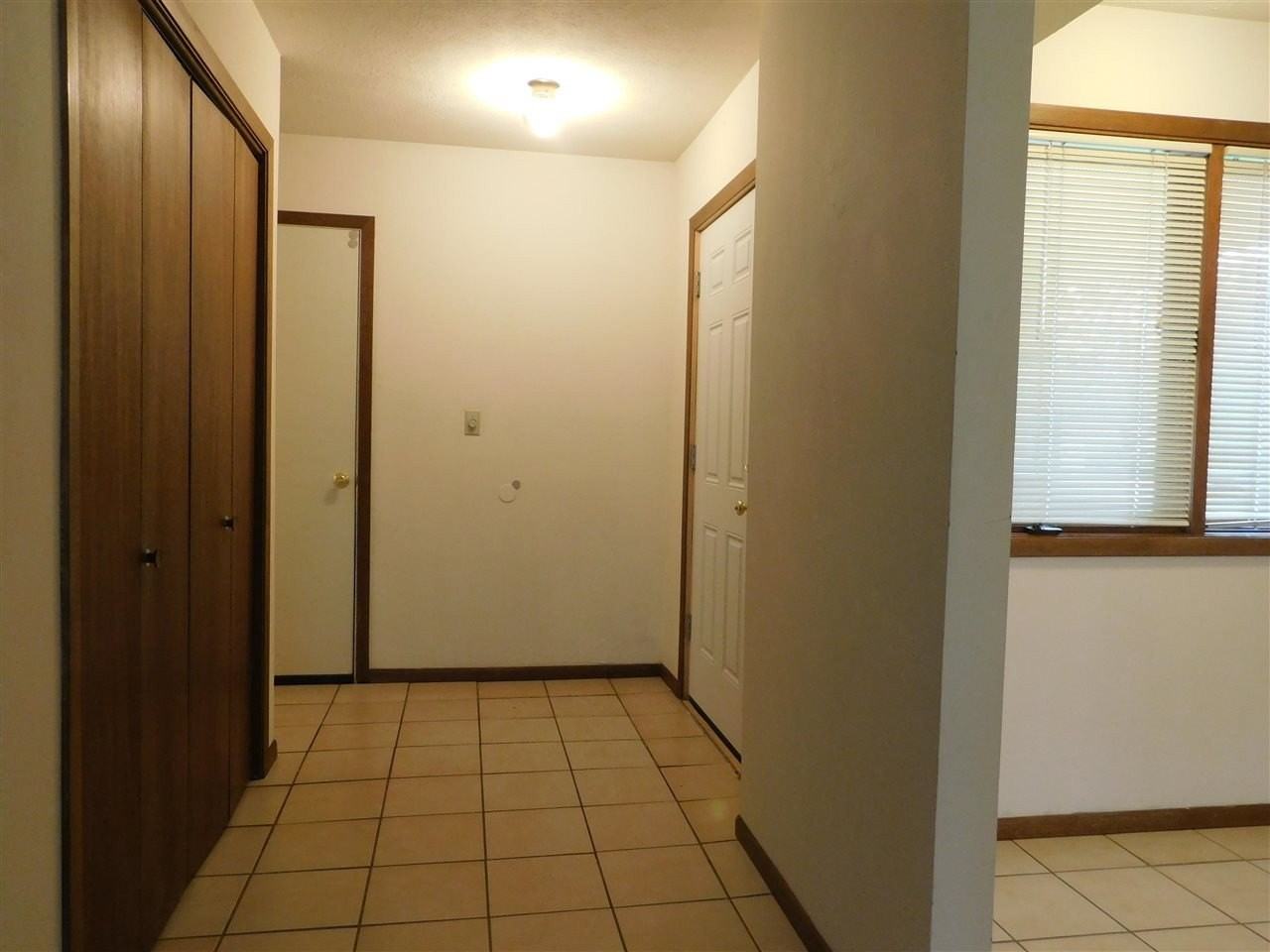 773 Tulip Ln - Photo 3 of 20