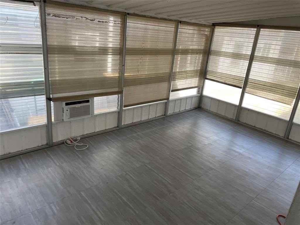 2875 Sw 58th St - Photo 7 of 12