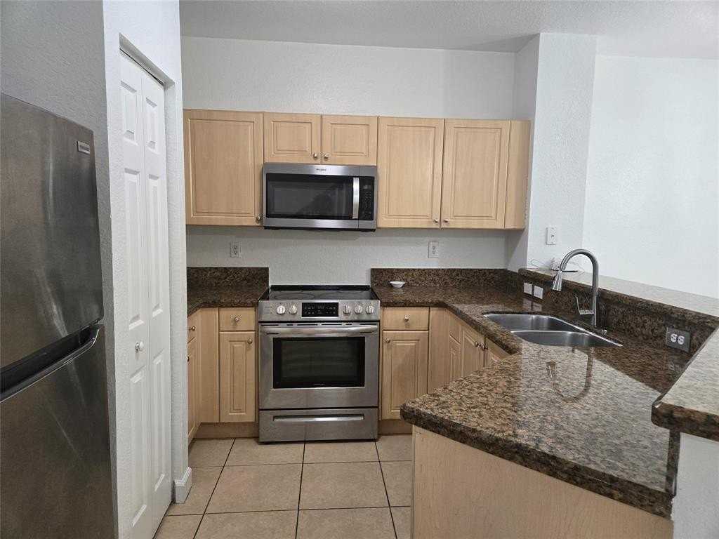 3684 Nw 29th Ct - Photo 6 of 24