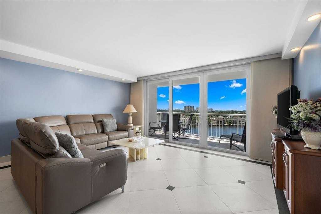 511 Bayshore Dr #904 - Photo 3 of 50